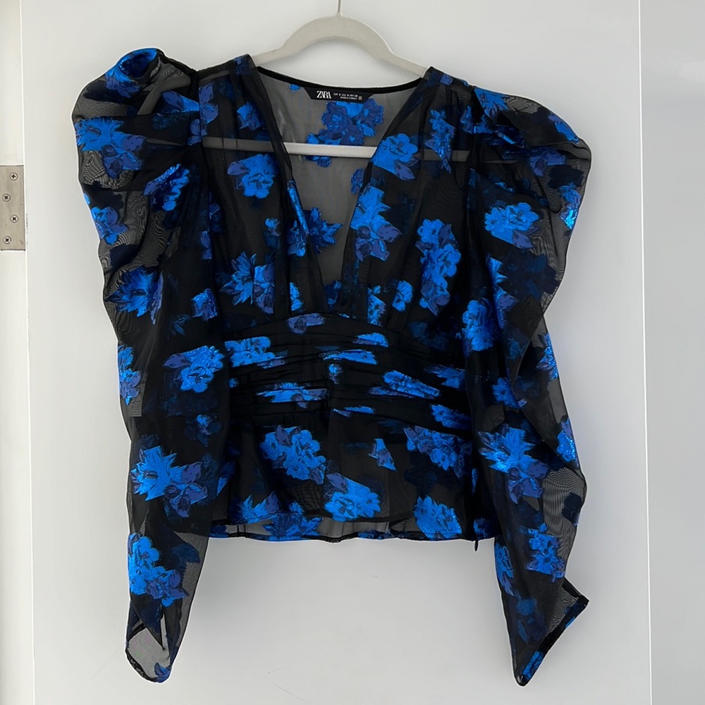 Puff sleeve Zara blouse